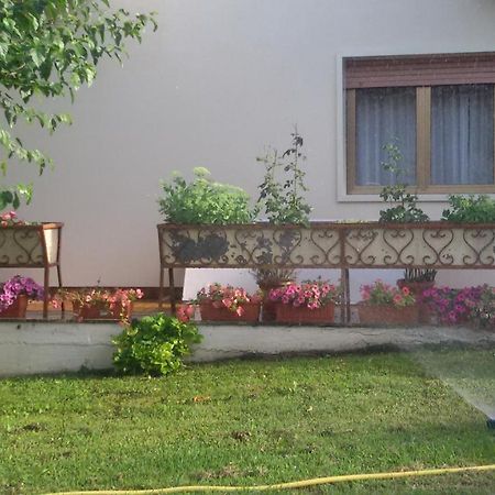 Hotel Le Vigne Contigliano Экстерьер фото