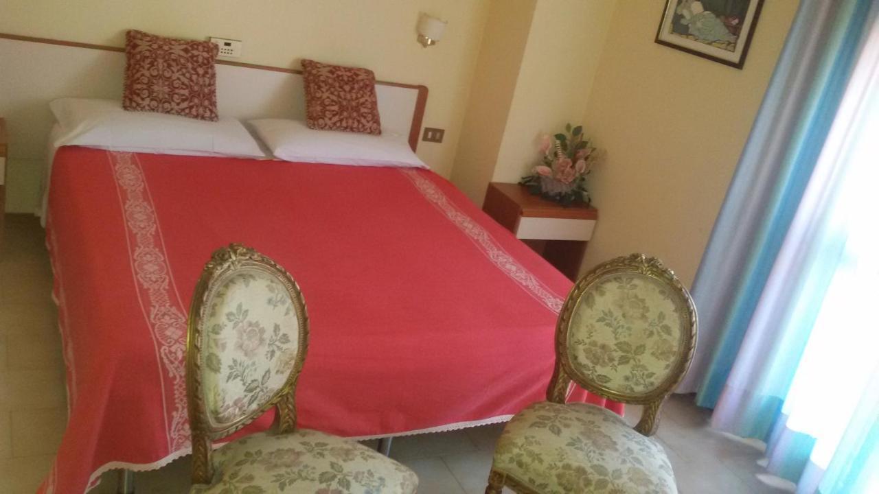 Hotel Le Vigne Contigliano Экстерьер фото