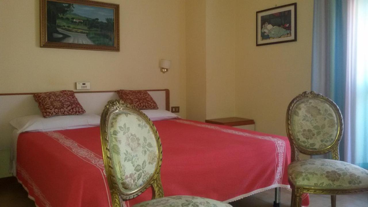 Hotel Le Vigne Contigliano Экстерьер фото